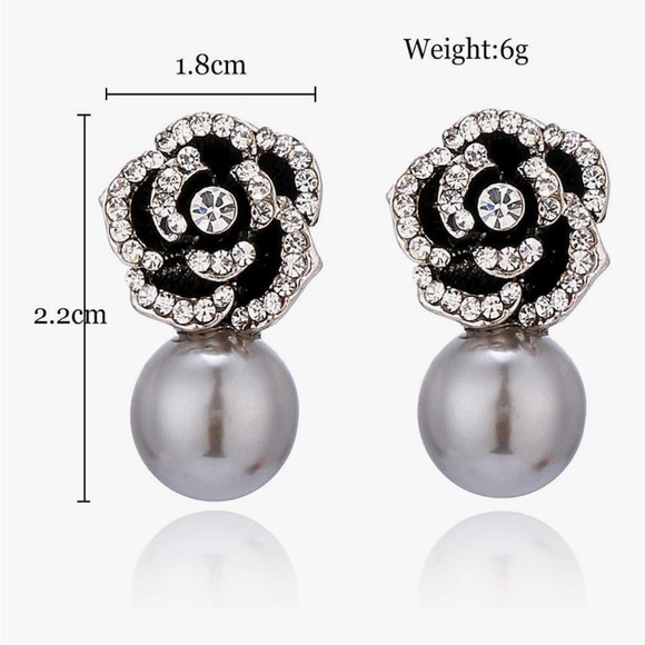 𝅺14k Crystal Camellia Flower Earrings - Picture 7 of 8